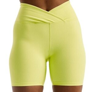NWT Year of Ours Neon Green Ribbed Shorts V-Waist Biker Short color lime size M